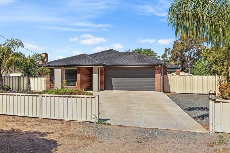 30 Railway Place, Elmore VIC 3558, Elmore - Image 1