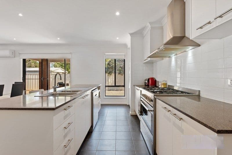 30 Railway Place, Elmore VIC 3558, Elmore - Thumbnail 2