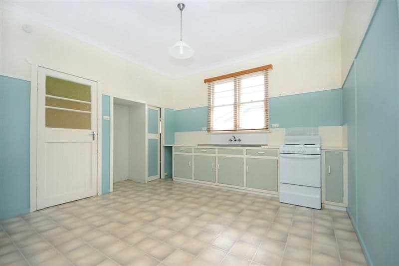6a Lendrum Street, NEWTOWN QLD 4350, Newtown - Thumbnail 2