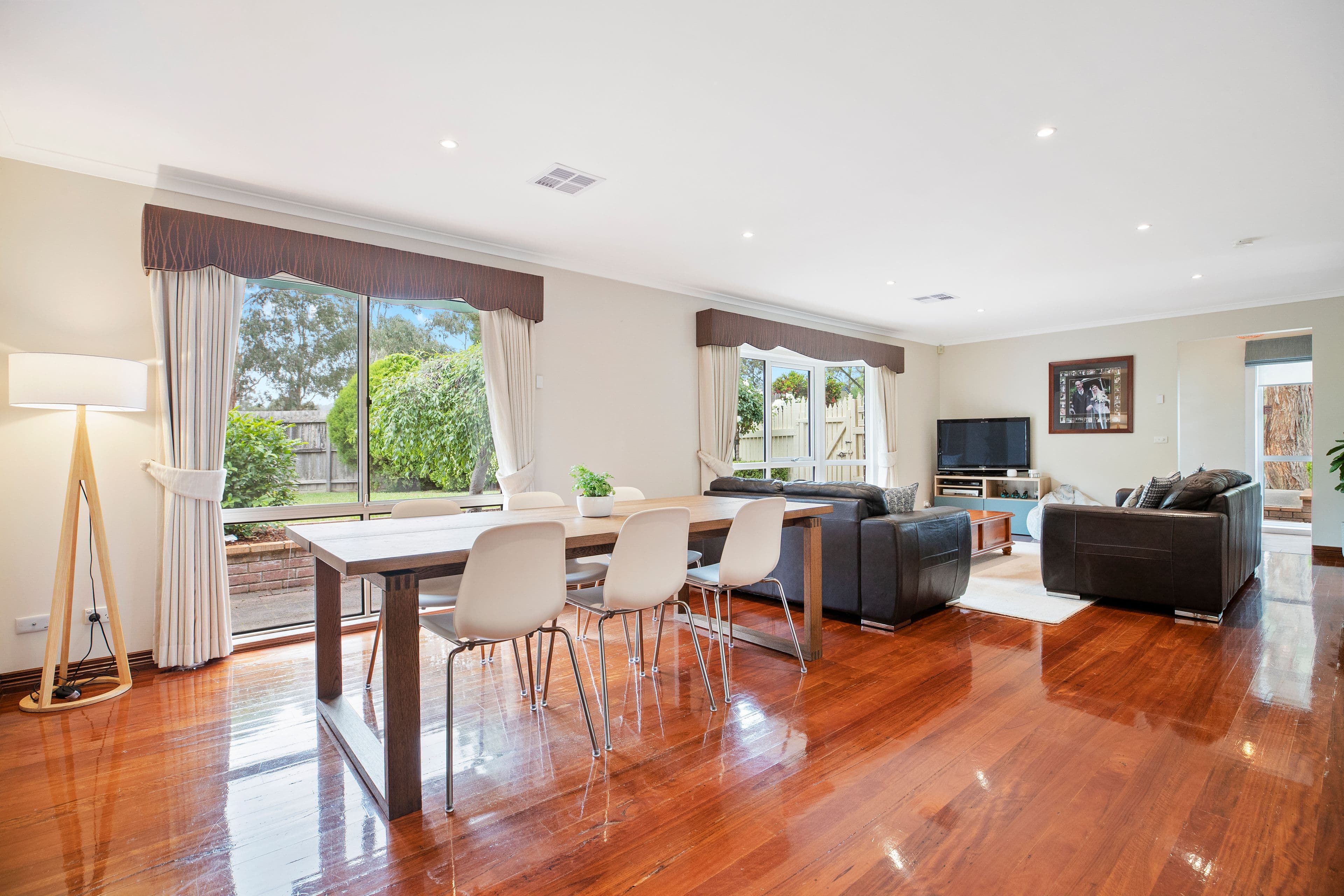 7 Balmoral Court, Rowville VIC 3178, Rowville - Thumbnail 2