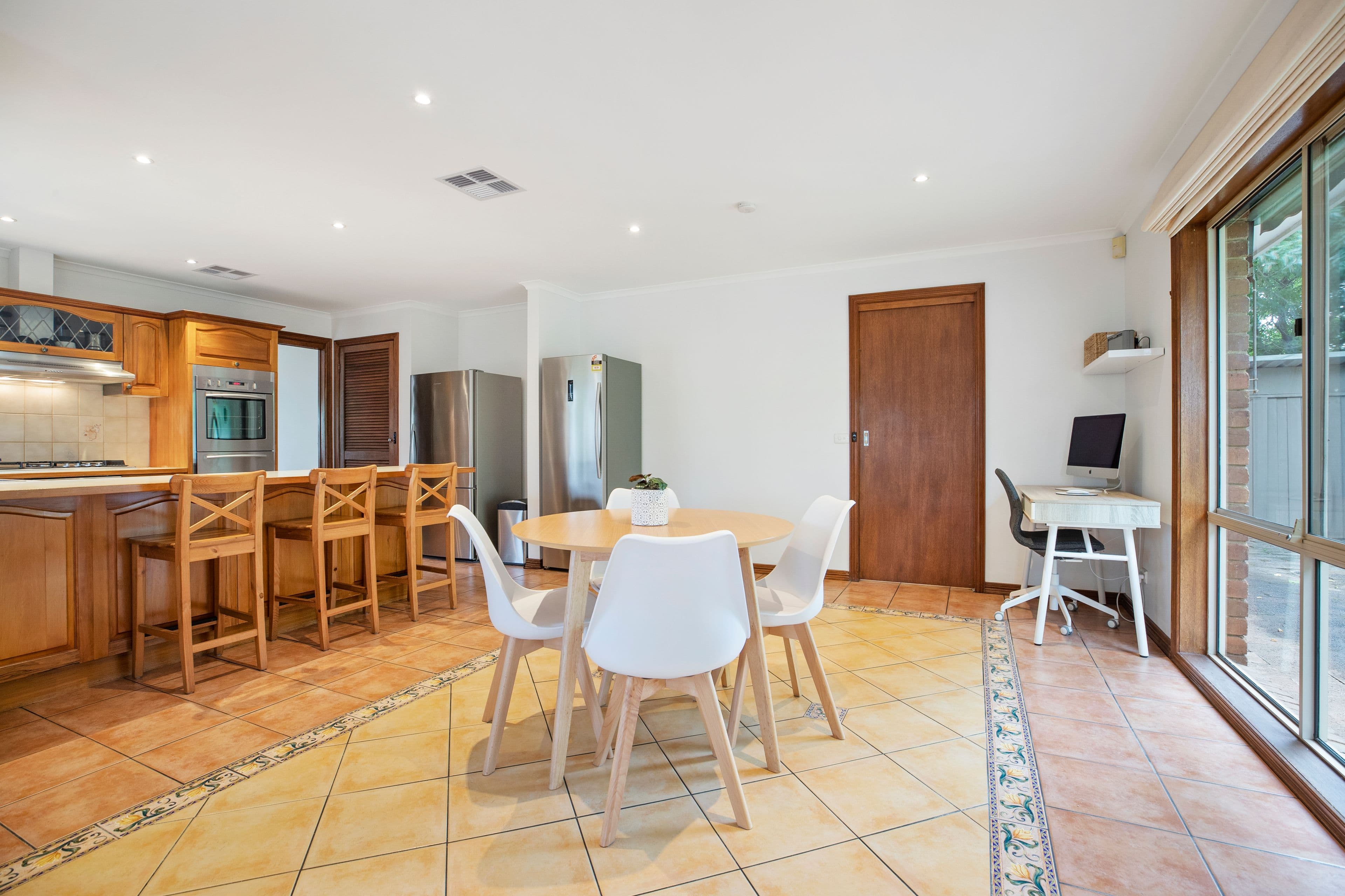 7 Balmoral Court, Rowville VIC 3178, Rowville - Thumbnail 7