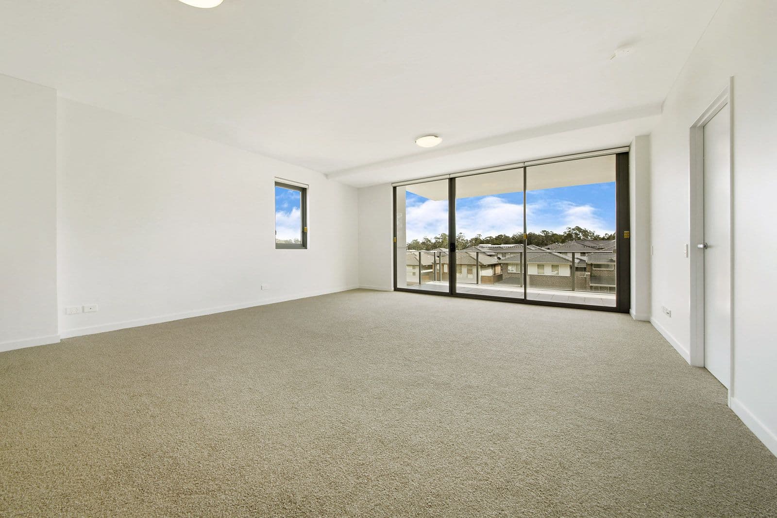 2 Lucinda Avenue, Kellyville NSW 2155, Kellyville - Thumbnail 2