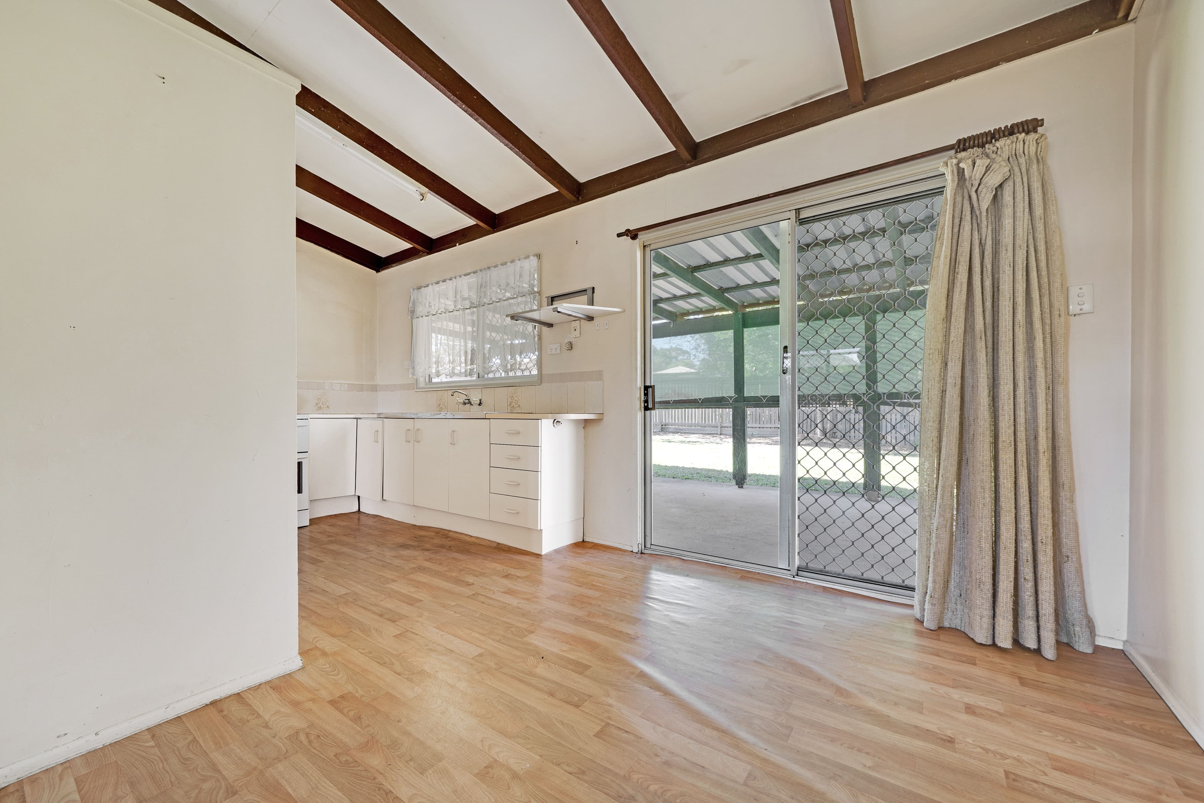 15 Pinewood Street, Crestmead QLD 4132, Crestmead - Thumbnail 5