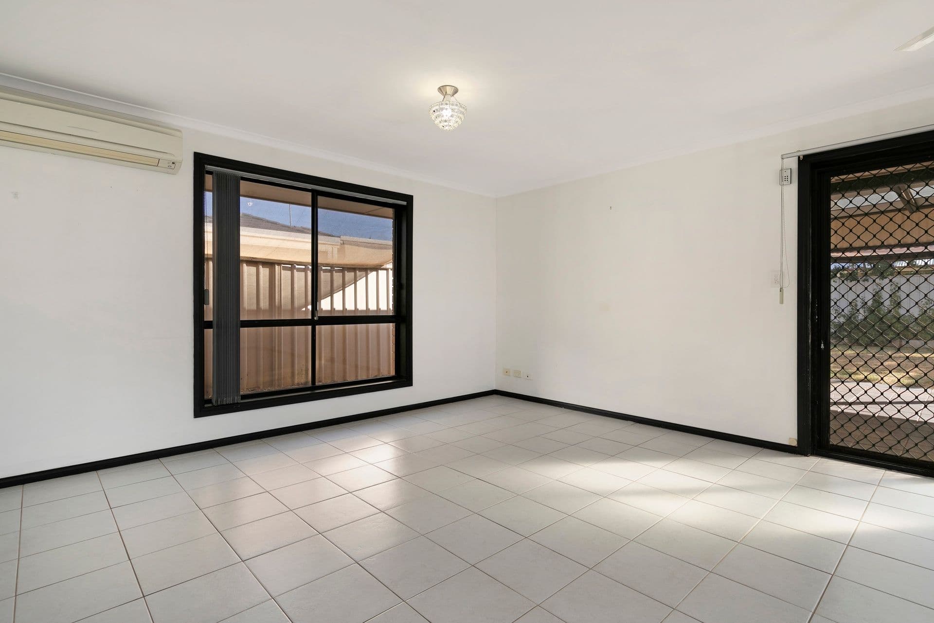 17 McGonigal Drive, Willaston SA 5118, Willaston - Thumbnail 4