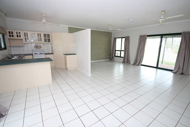 76 Hall Road, KATHERINE NT 0850, Katherine - Thumbnail 3