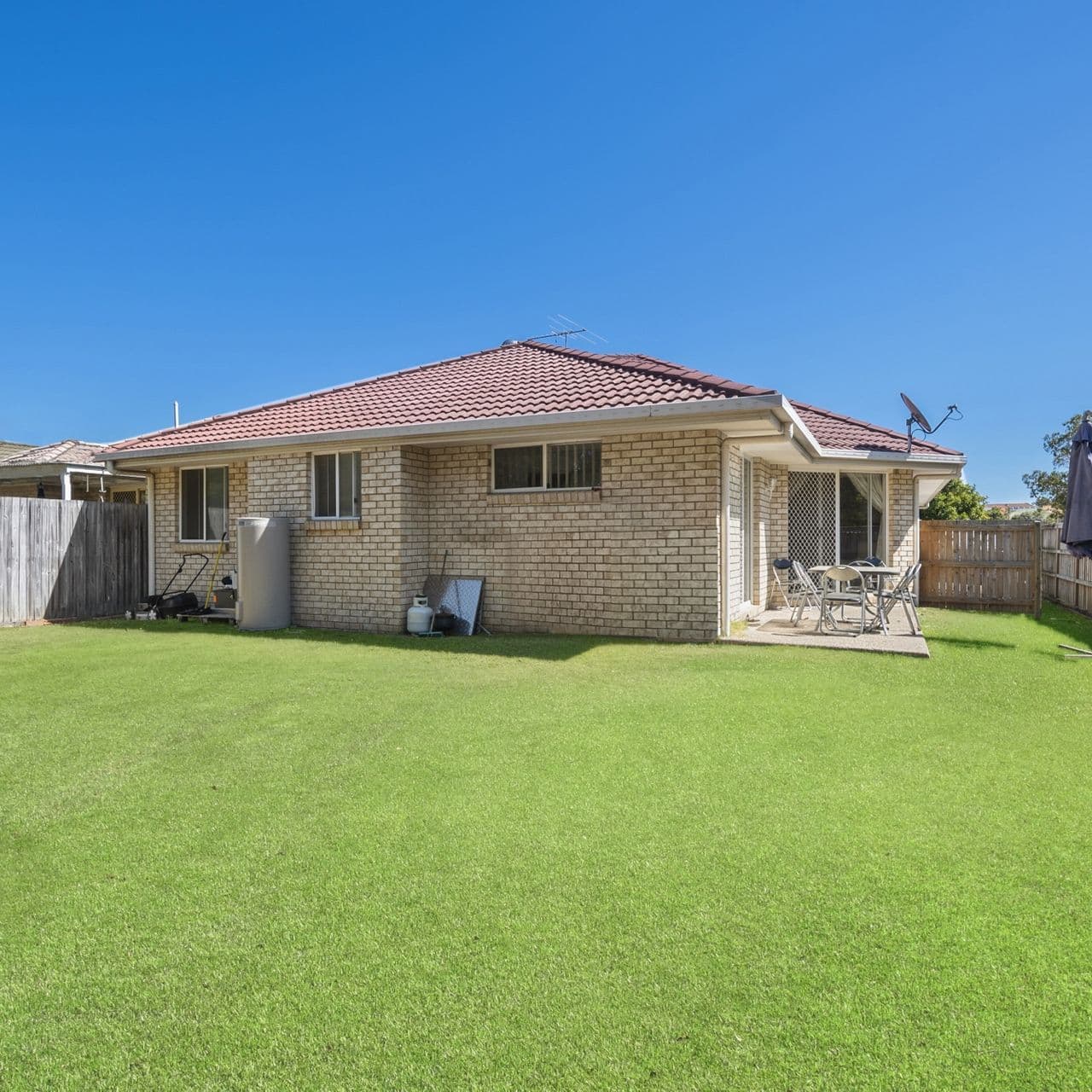 1 Raymont Street, North Lakes QLD 4509, North Lakes - Thumbnail 8