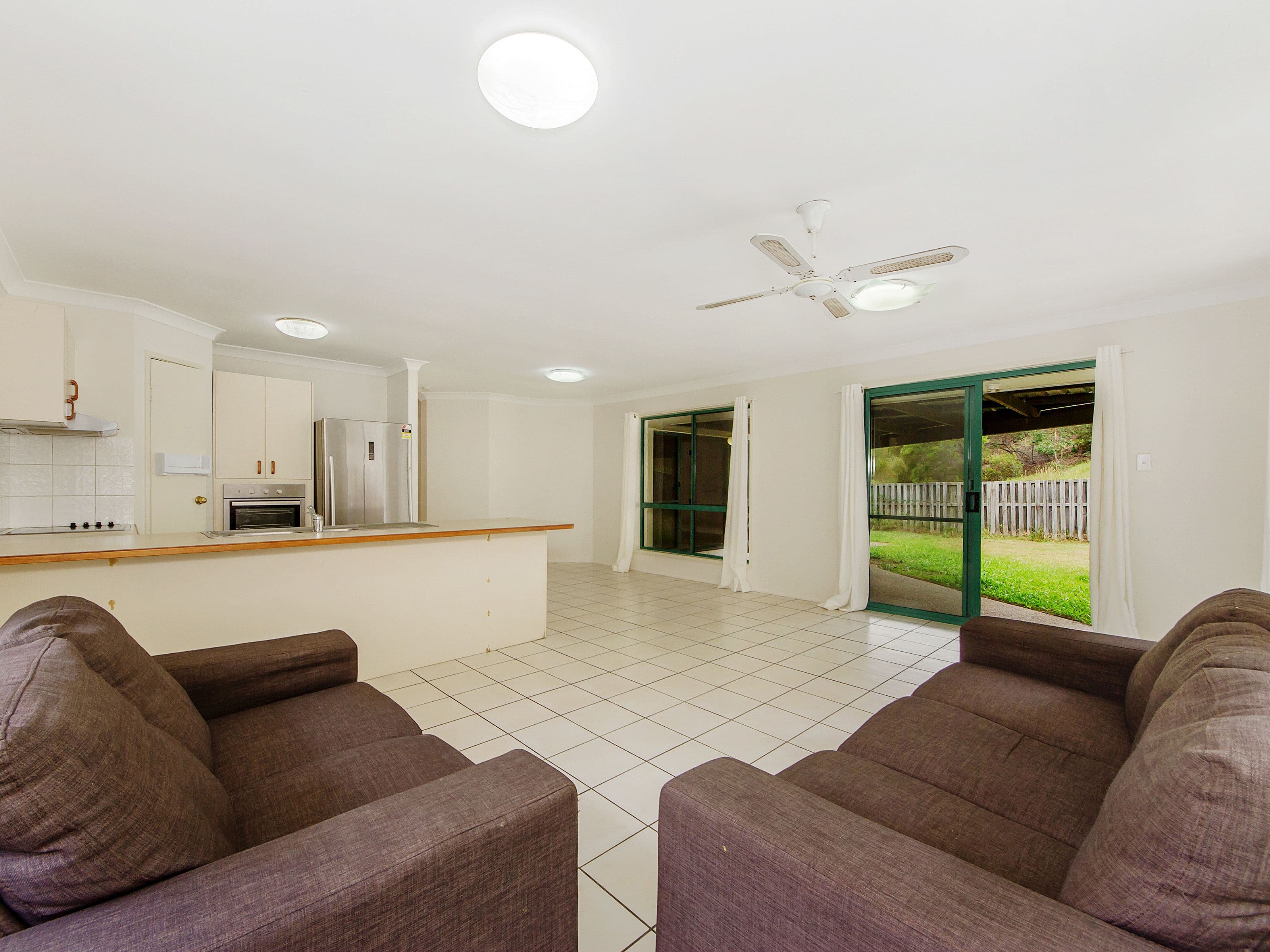 19 Hertford Crescent, Mudgeeraba QLD 4213, Mudgeeraba - Thumbnail 6