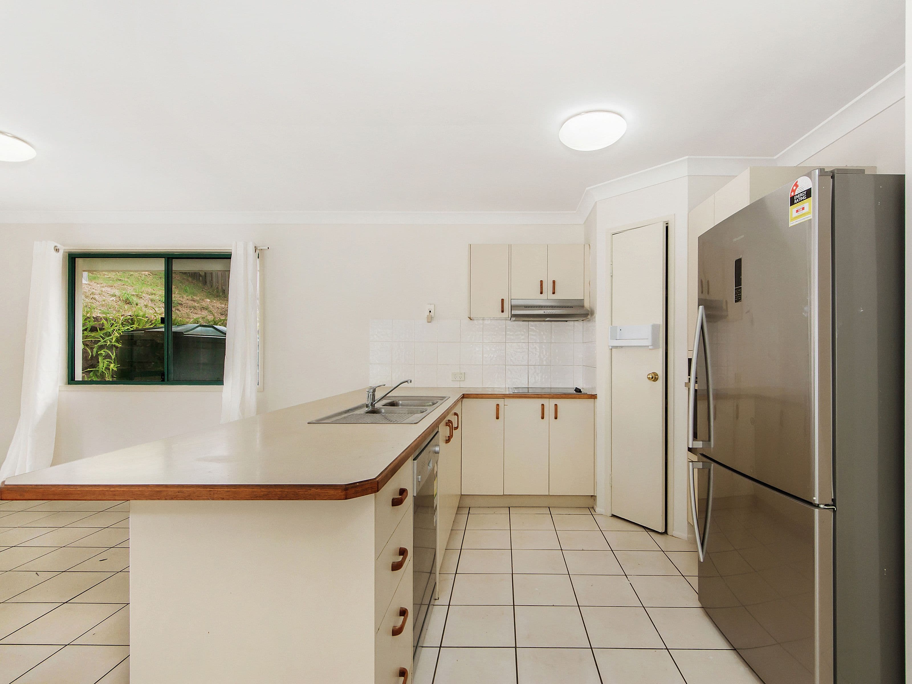19 Hertford Crescent, Mudgeeraba QLD 4213, Mudgeeraba - Thumbnail 7