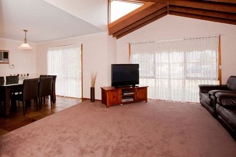 2 Cohuna Court, CORIO VIC 3214, Corio - Thumbnail 6