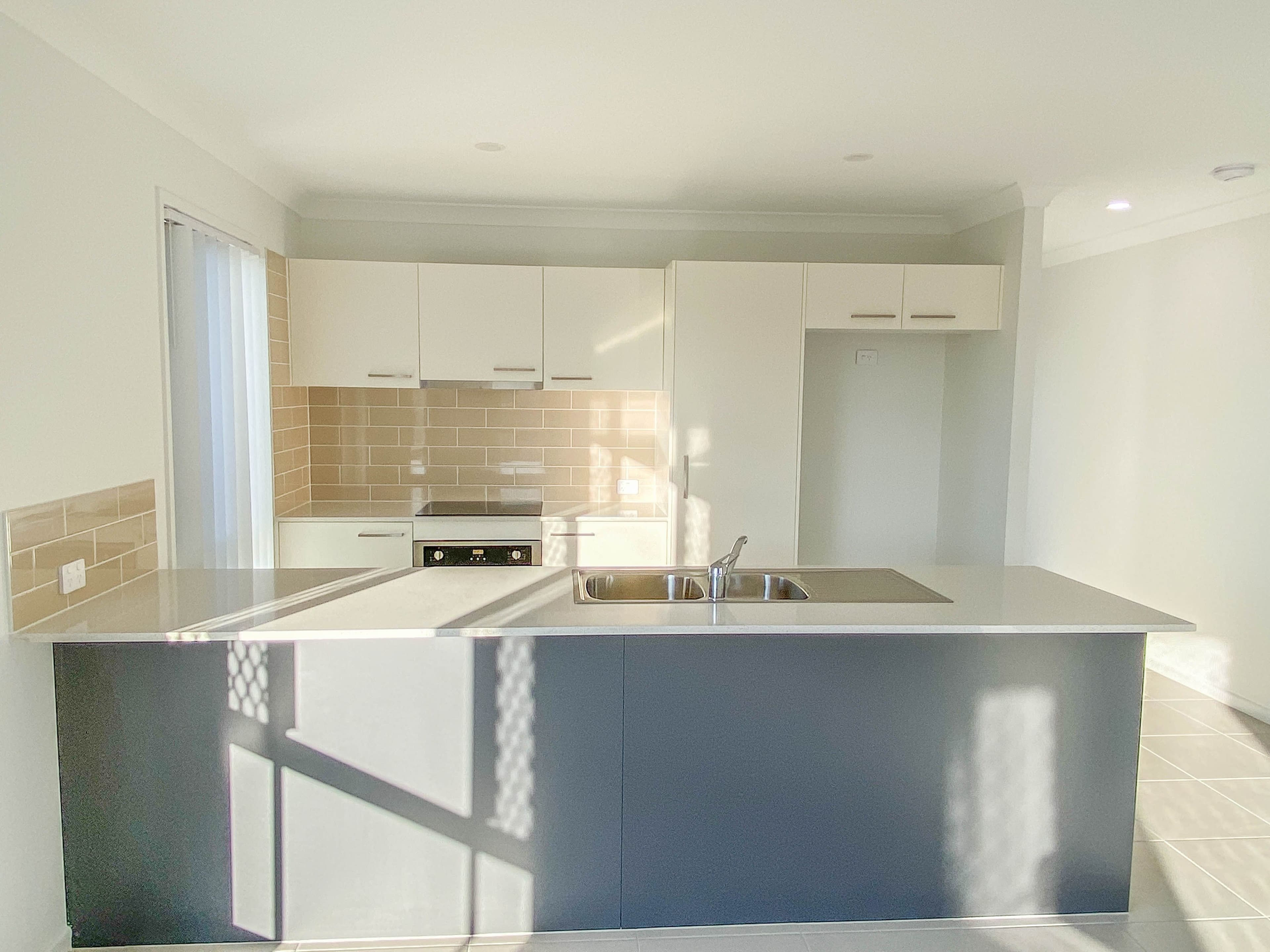 5 Macintyre Street, Holmview QLD 4207, Holmview - Thumbnail 3