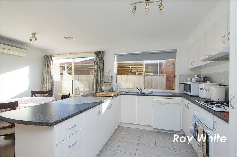 9 Creekbank Views, PAKENHAM VIC 3810, Pakenham - Thumbnail 2