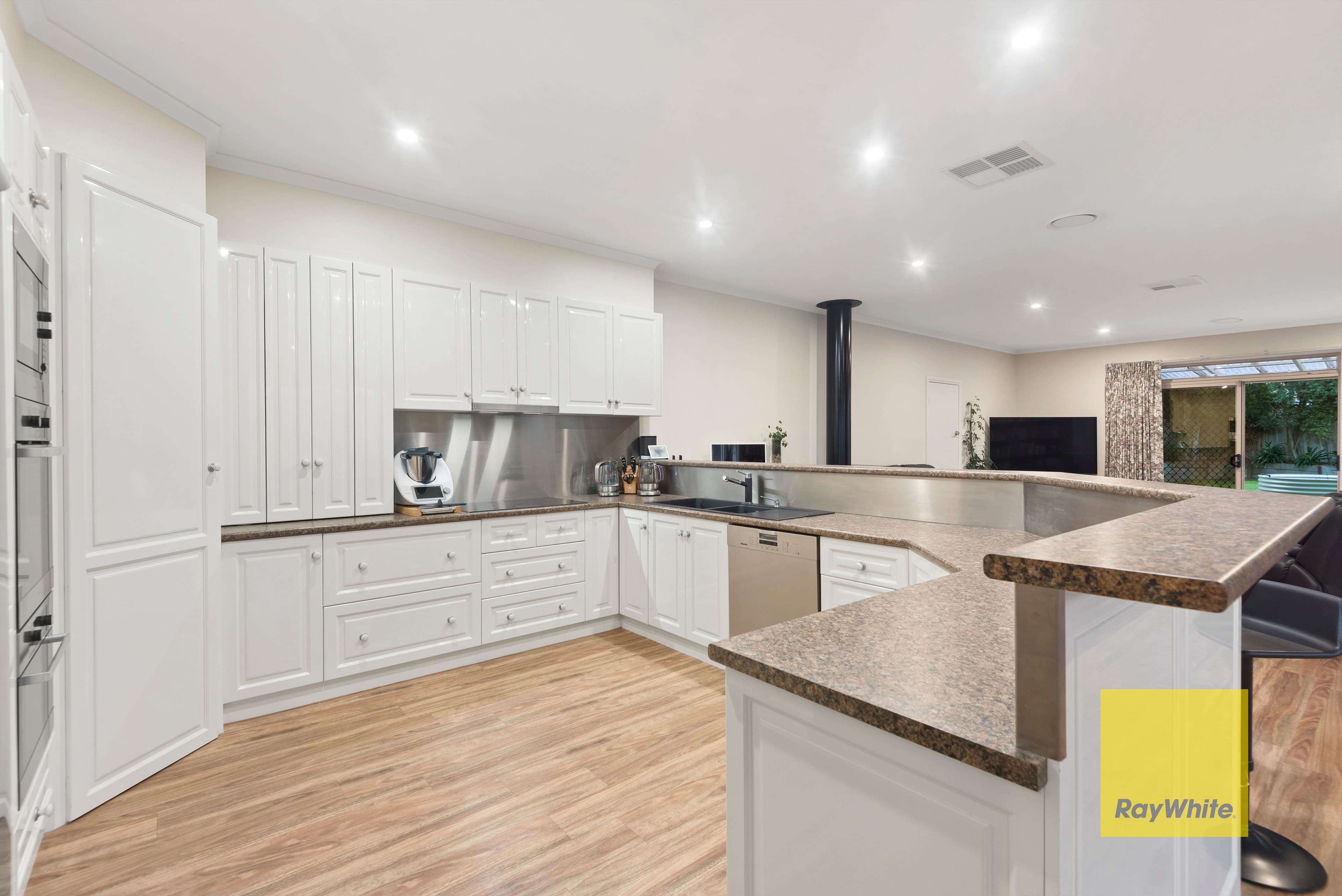 9 Frayne Court, Highton VIC 3216, Highton - Thumbnail 5
