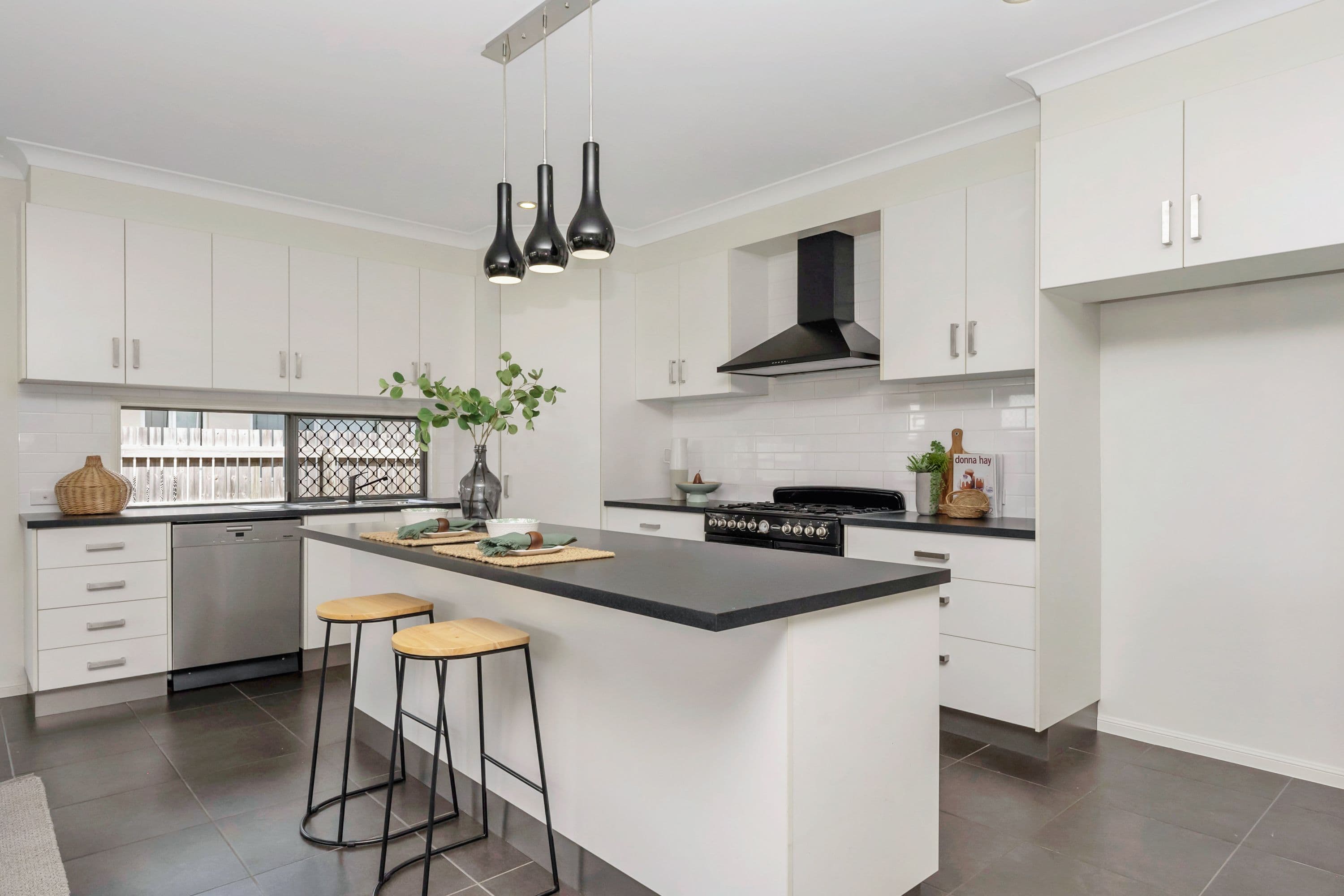 31 Brush Cherry Street, Mount Low QLD 4818, Mount Low - Thumbnail 4