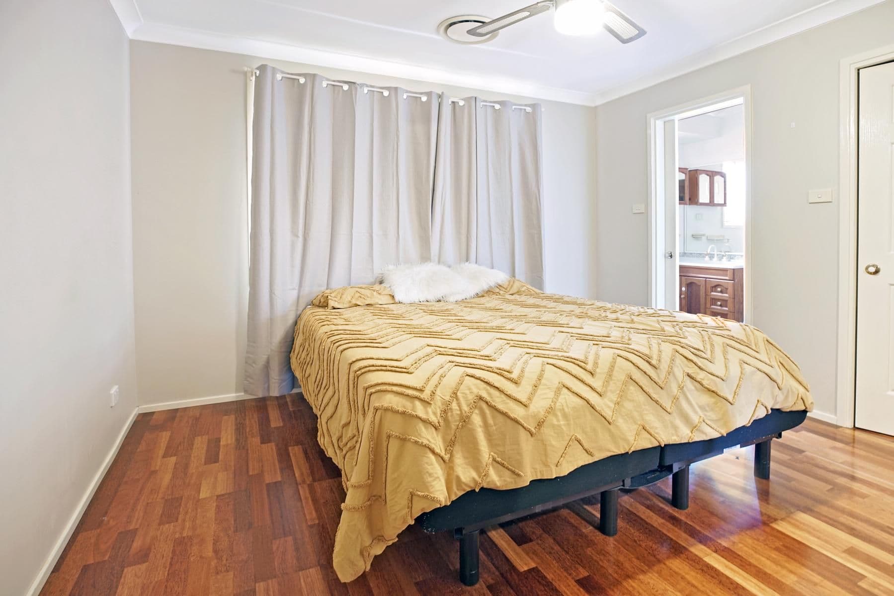 11 Coolabah Crescent, Glenmore Park NSW 2745, Glenmore Park - Thumbnail 6
