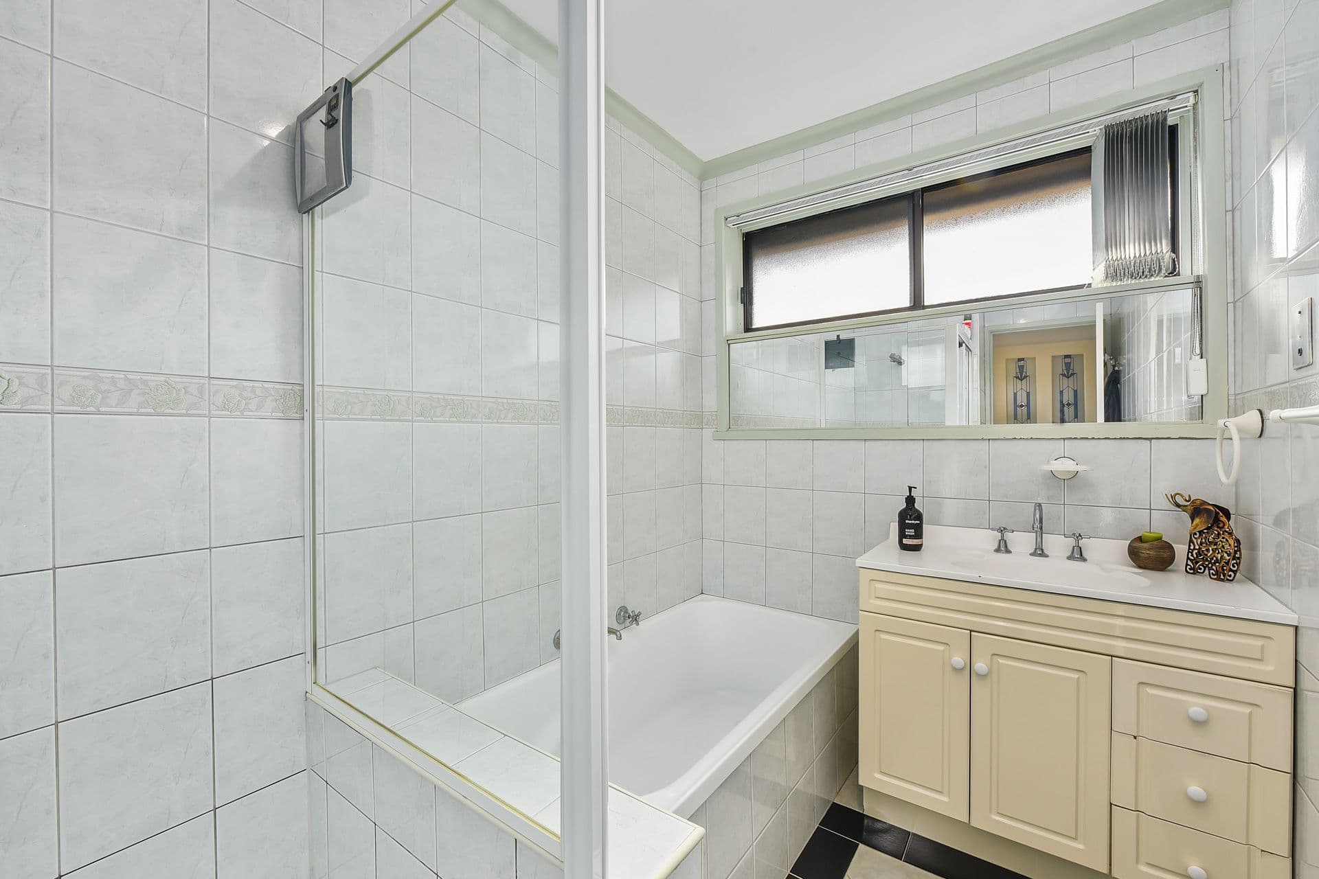 17 Vivien Street, Dandenong VIC 3175, Dandenong - Thumbnail 6