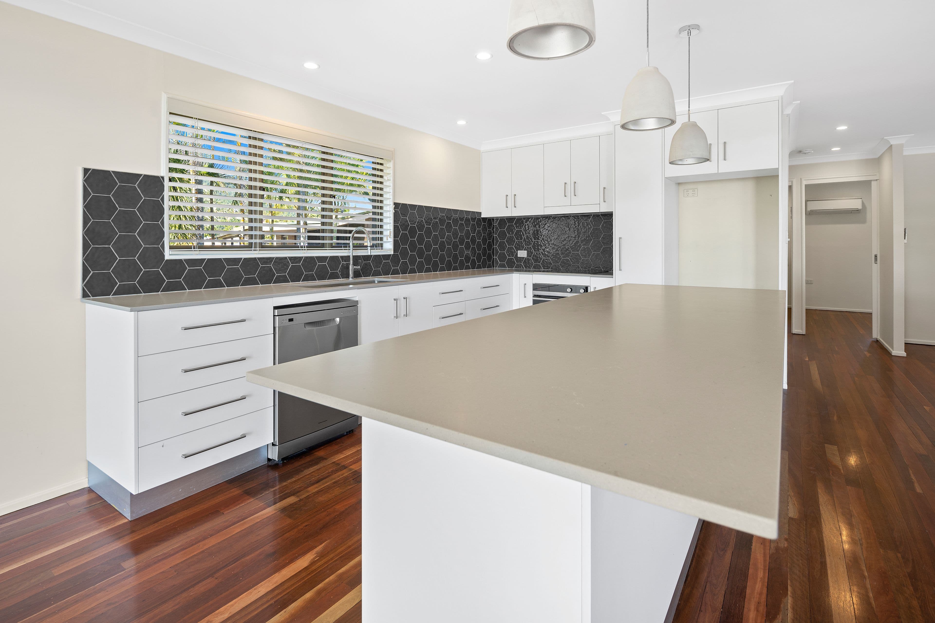 11 Palm Drive, Cannonvale QLD 4802, Cannonvale - Thumbnail 3