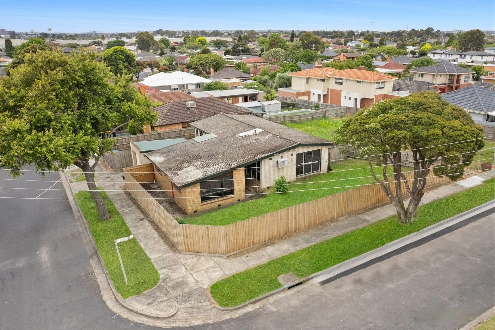 1 Hayden Road, Clayton South VIC 3169, Clayton South - Thumbnail 2