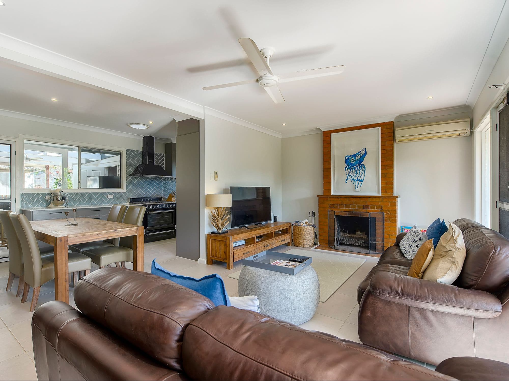 52 Payne Road, The Gap QLD 4061, The Gap - Thumbnail 2