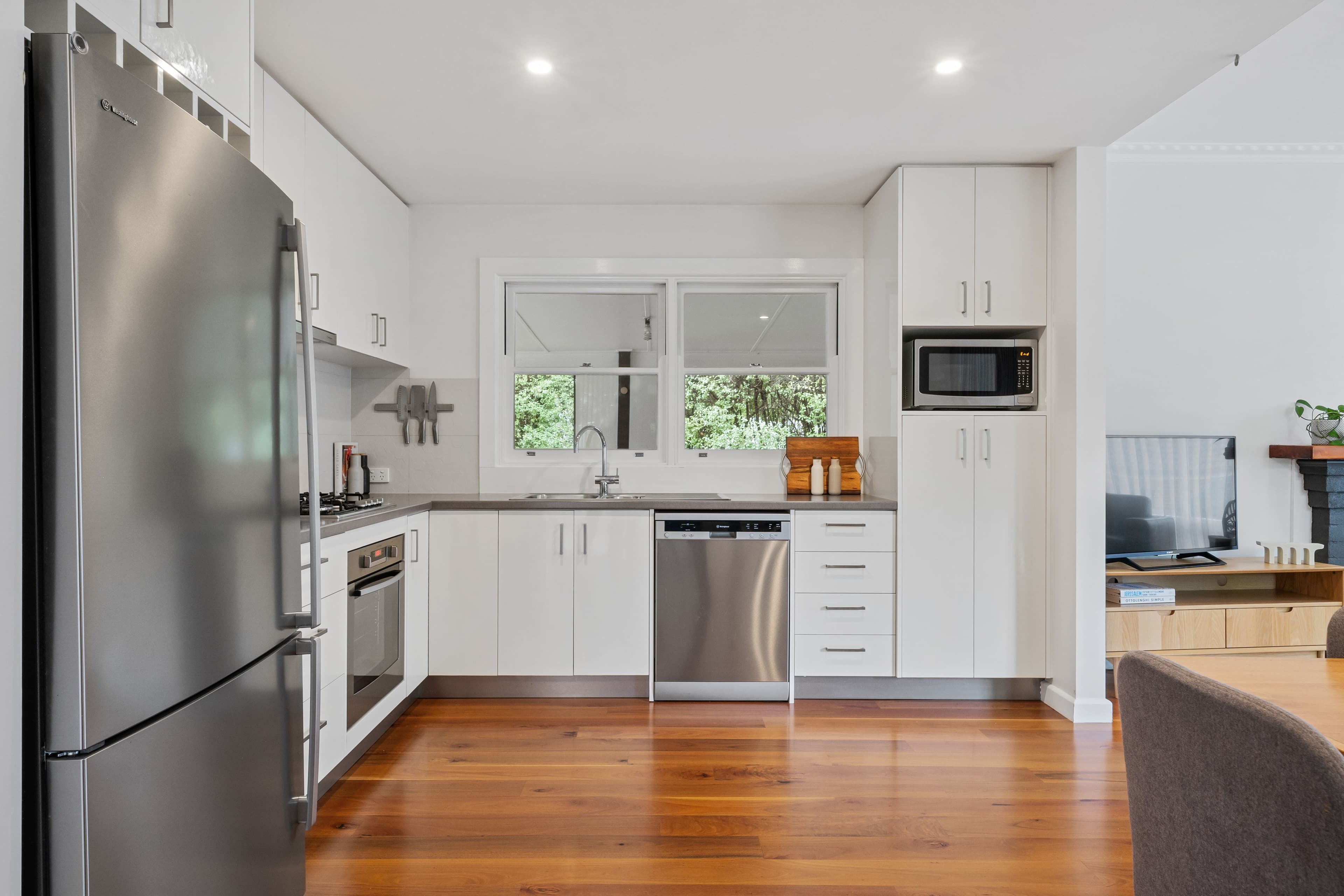 182 Bayswater Road, Croydon South VIC 3136, Croydon South - Thumbnail 2