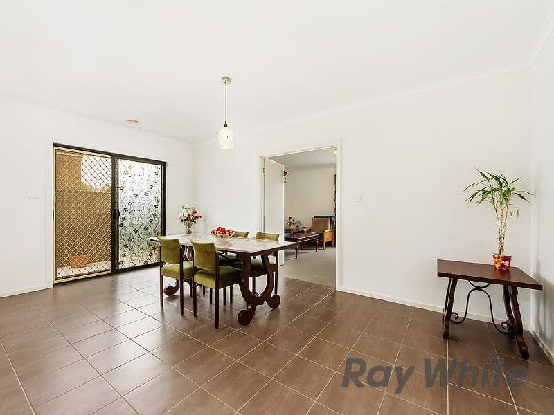 33 Villiers Drive, Point Cook VIC 3030, Point Cook - Thumbnail 5