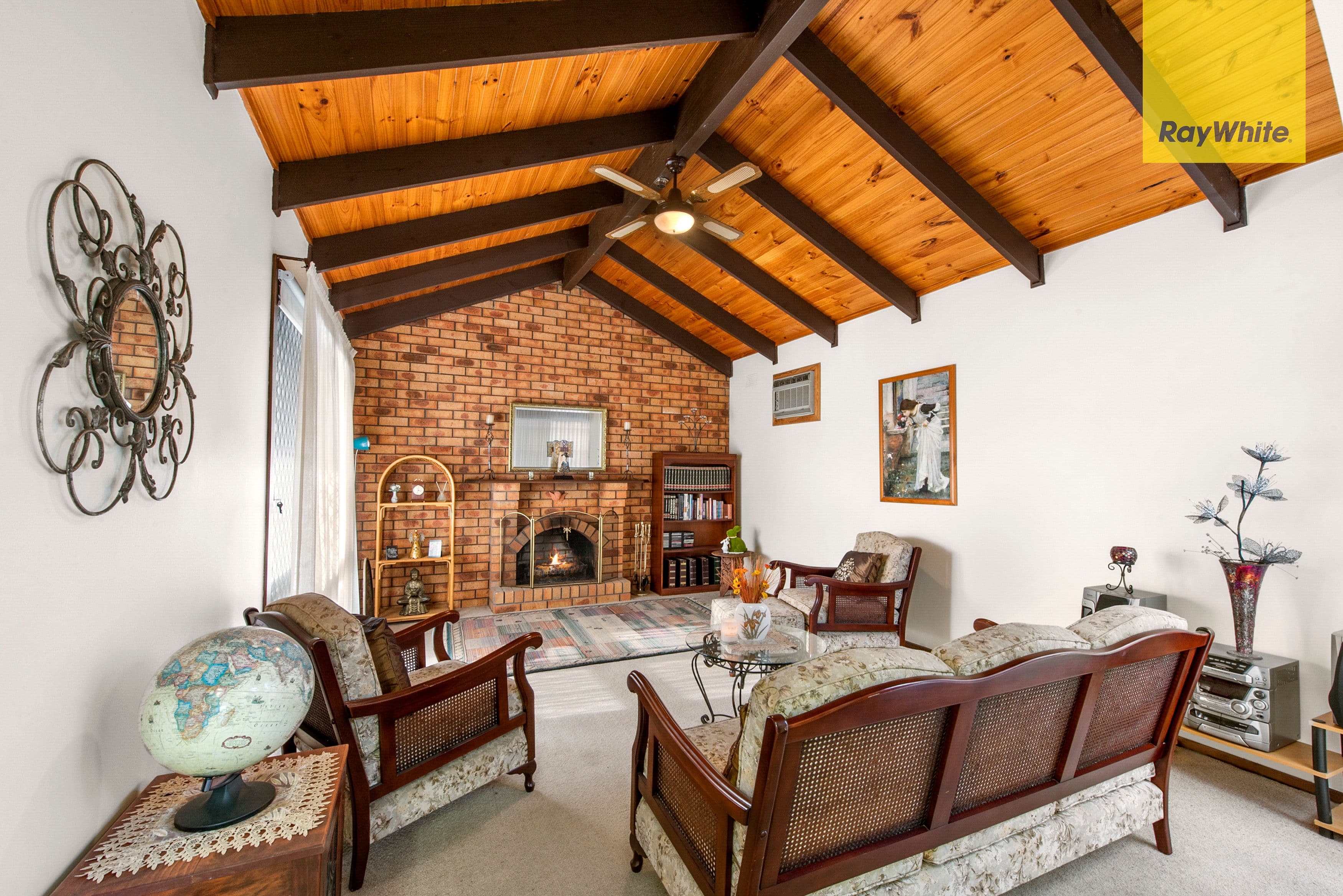 6 Wanaka Drive, Taylors Lakes VIC 3038, Taylors Lakes - Thumbnail 2