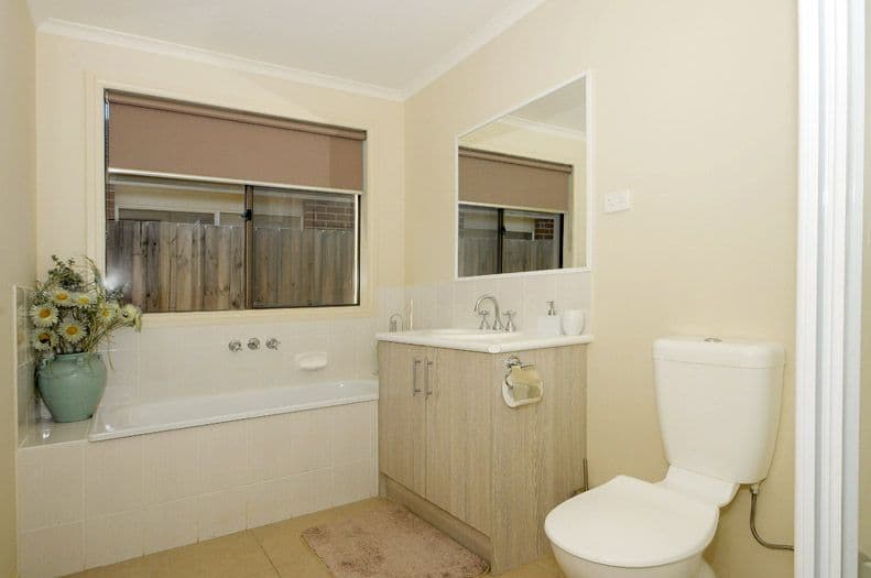 34 Jacaranda Drive, CARRUM DOWNS VIC 3201, Carrum Downs - Thumbnail 8