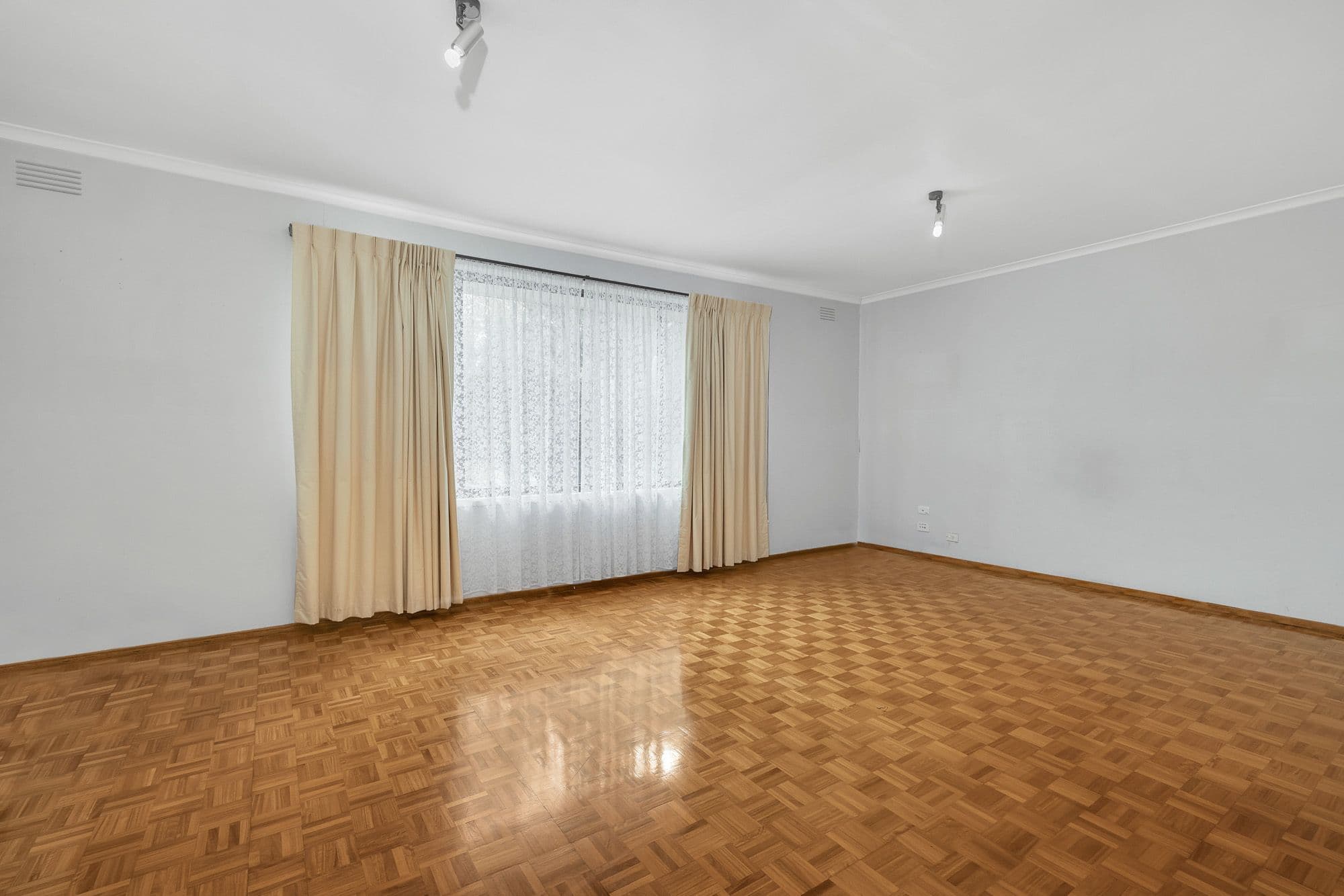 16 Merrett Avenue, Hoppers Crossing VIC 3029, Hoppers Crossing - Thumbnail 5