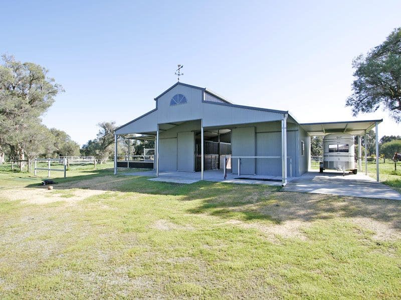 10 Simmental Place, OAKFORD WA 6121, Oakford - Thumbnail 2