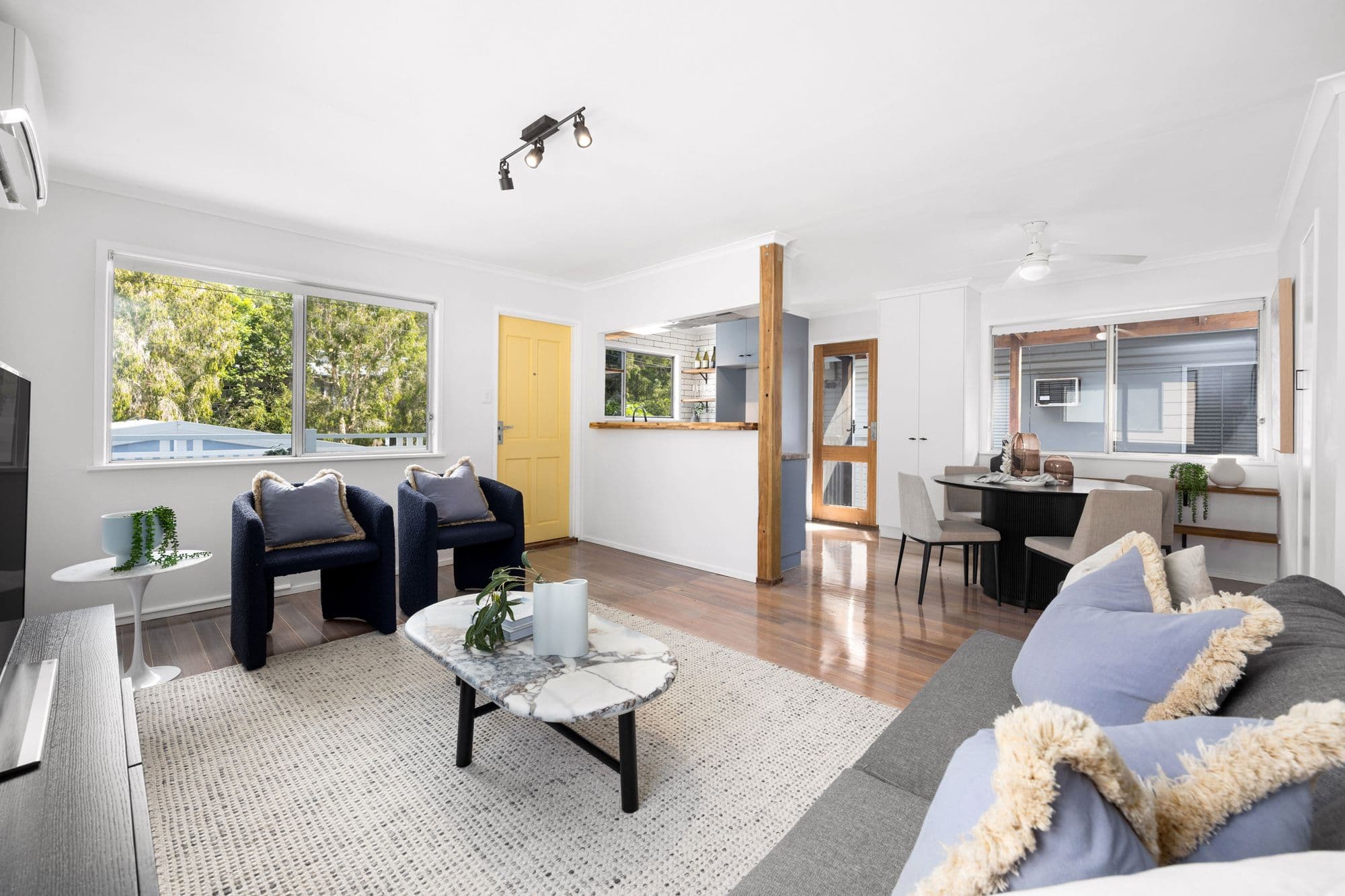 12 Nursery Road, Holland Park West QLD 4121, Holland Park West - Thumbnail 2