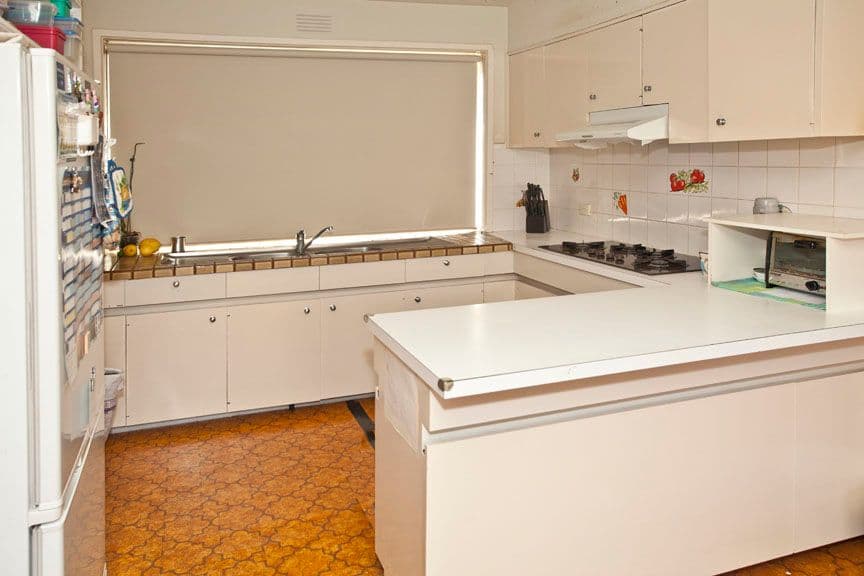 256 Gallaghers Road, GLEN WAVERLEY VIC 3150, Glen Waverley - Thumbnail 2