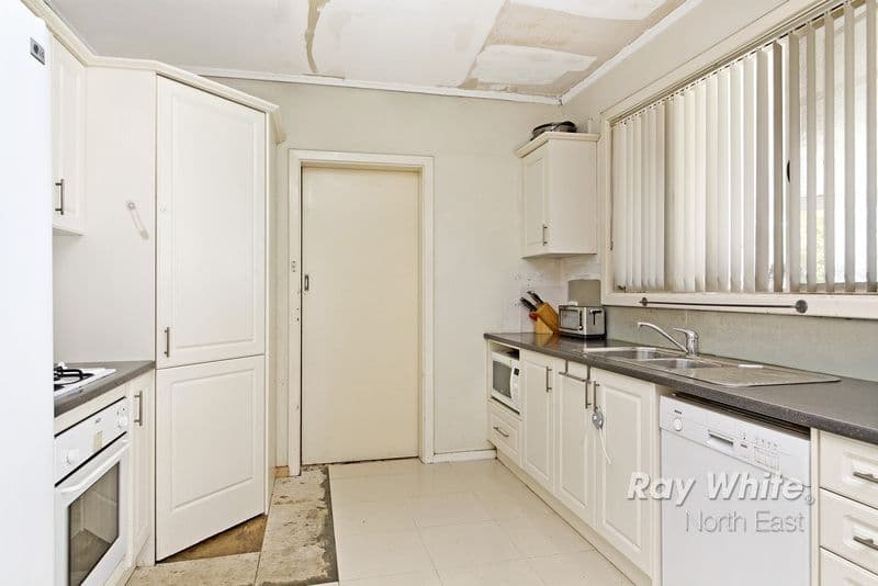 4 Middlecoff Street, Fairview Park SA 5126, Fairview Park - Thumbnail 4