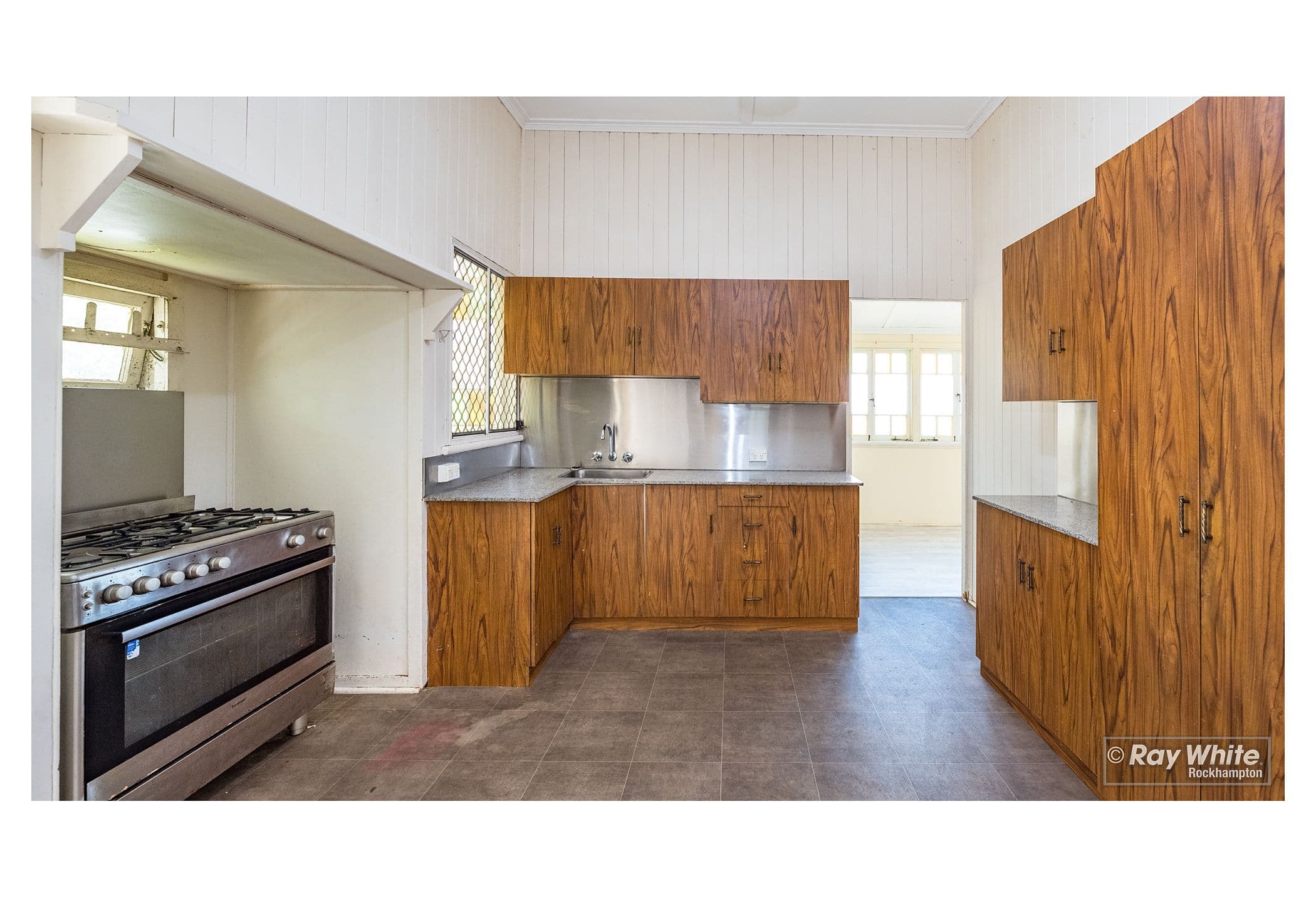 75 Mckean Street, Berserker QLD 4701, Berserker - Thumbnail 7