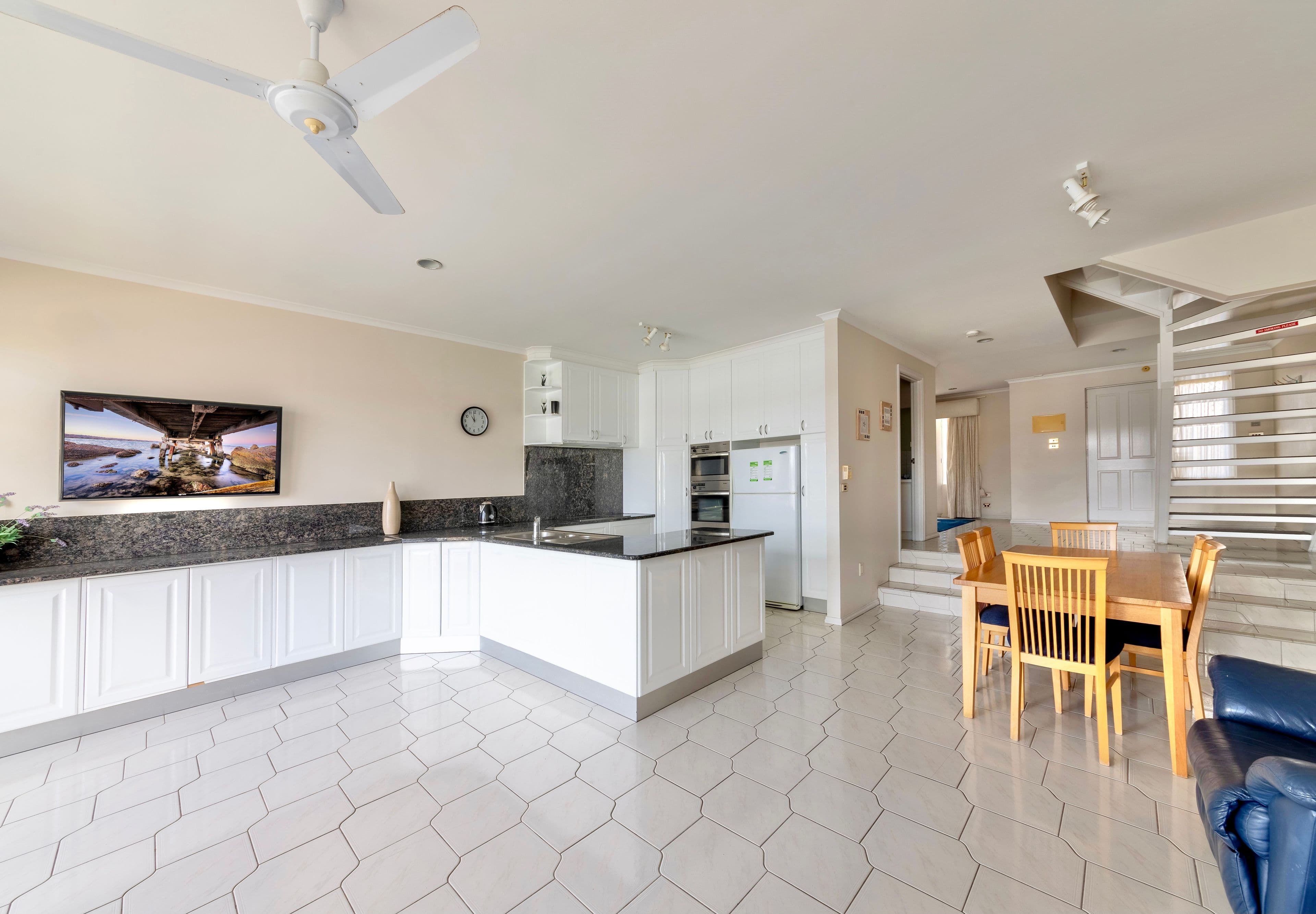 9 Bridge Crescent, Port Lincoln SA 5606, Port Lincoln - Thumbnail 5