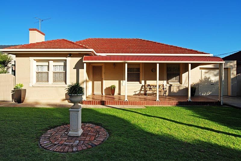 18  Lincoln Avenue, WARRADALE SA 5046, Warradale - Image 1