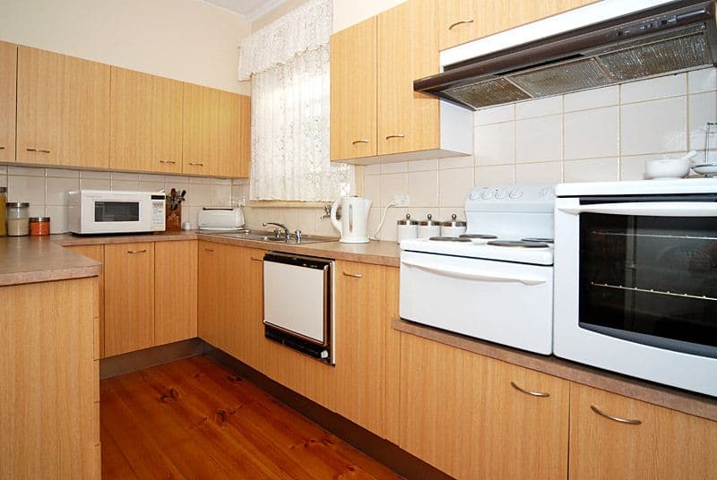 18  Lincoln Avenue, WARRADALE SA 5046, Warradale - Thumbnail 3