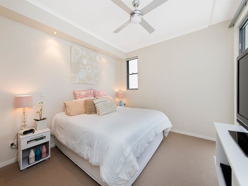 18 Barramul Street, Bulimba QLD 4171, Bulimba - Thumbnail 7