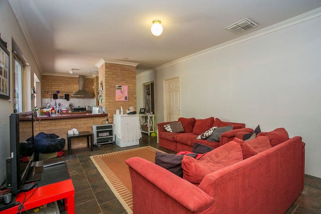 81 Natham Square, Swan View WA 6056, Swan View - Thumbnail 3