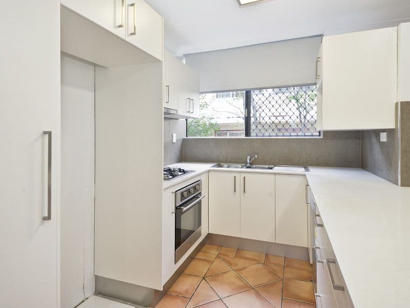 27 Hamley Street, WOOLOOWIN QLD 4030, Wooloowin - Thumbnail 4