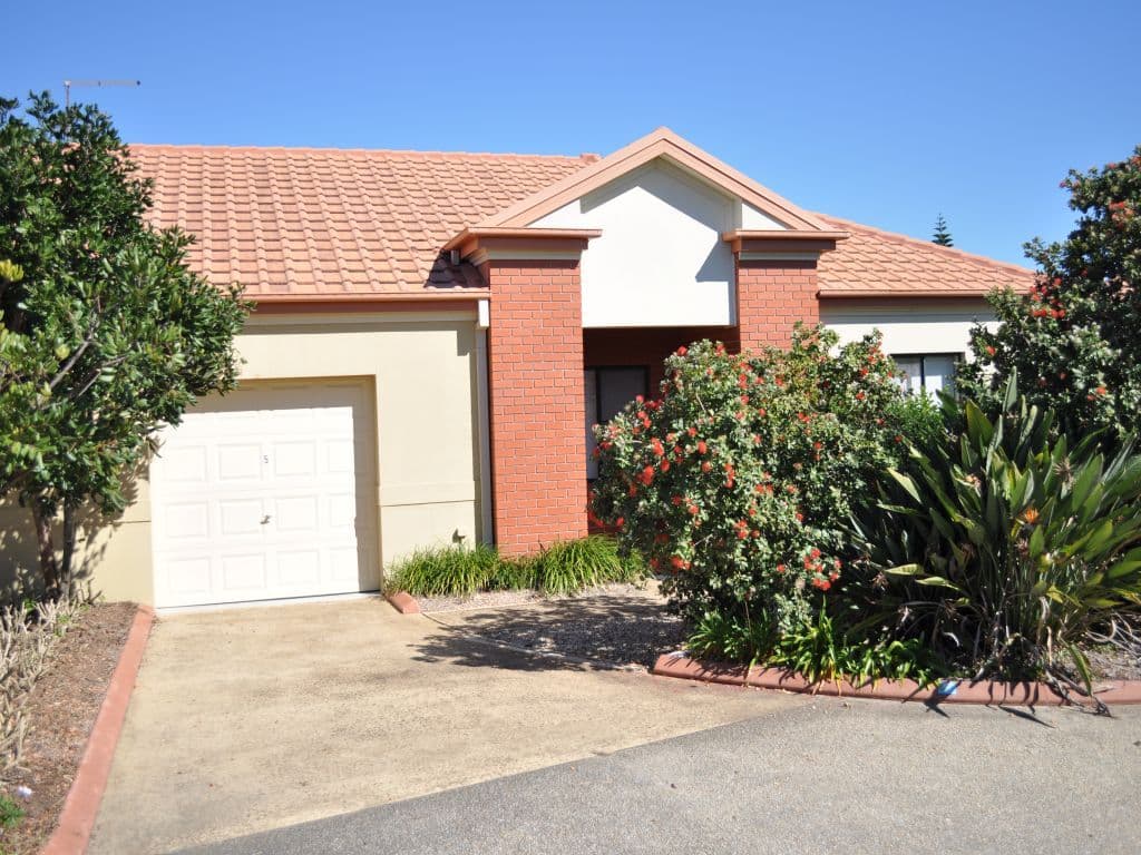 31 Oceania Court, YAMBA NSW 2464, Yamba - Image 1