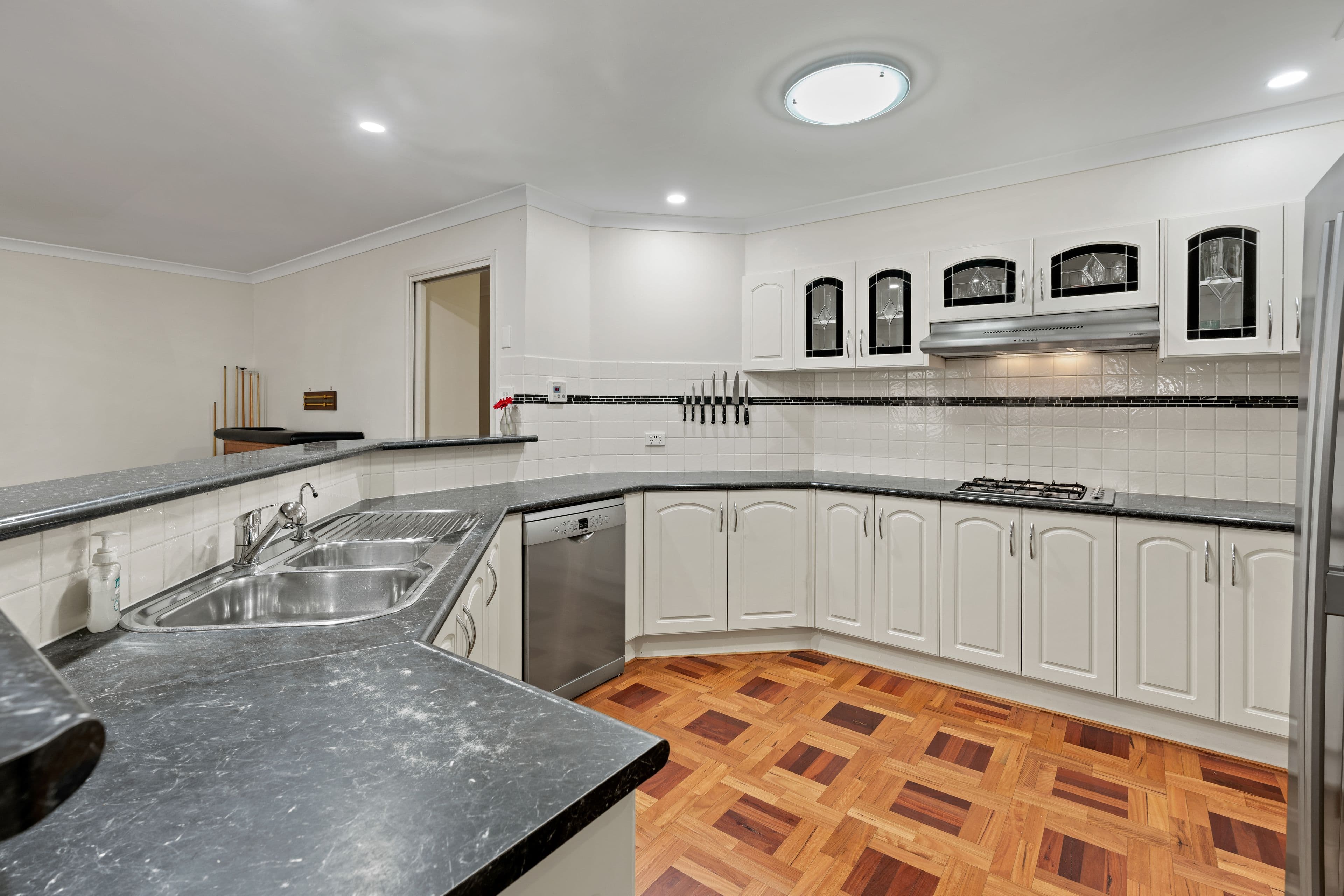 5 Coral Gum Court, Worrigee NSW 2540, Worrigee - Thumbnail 2