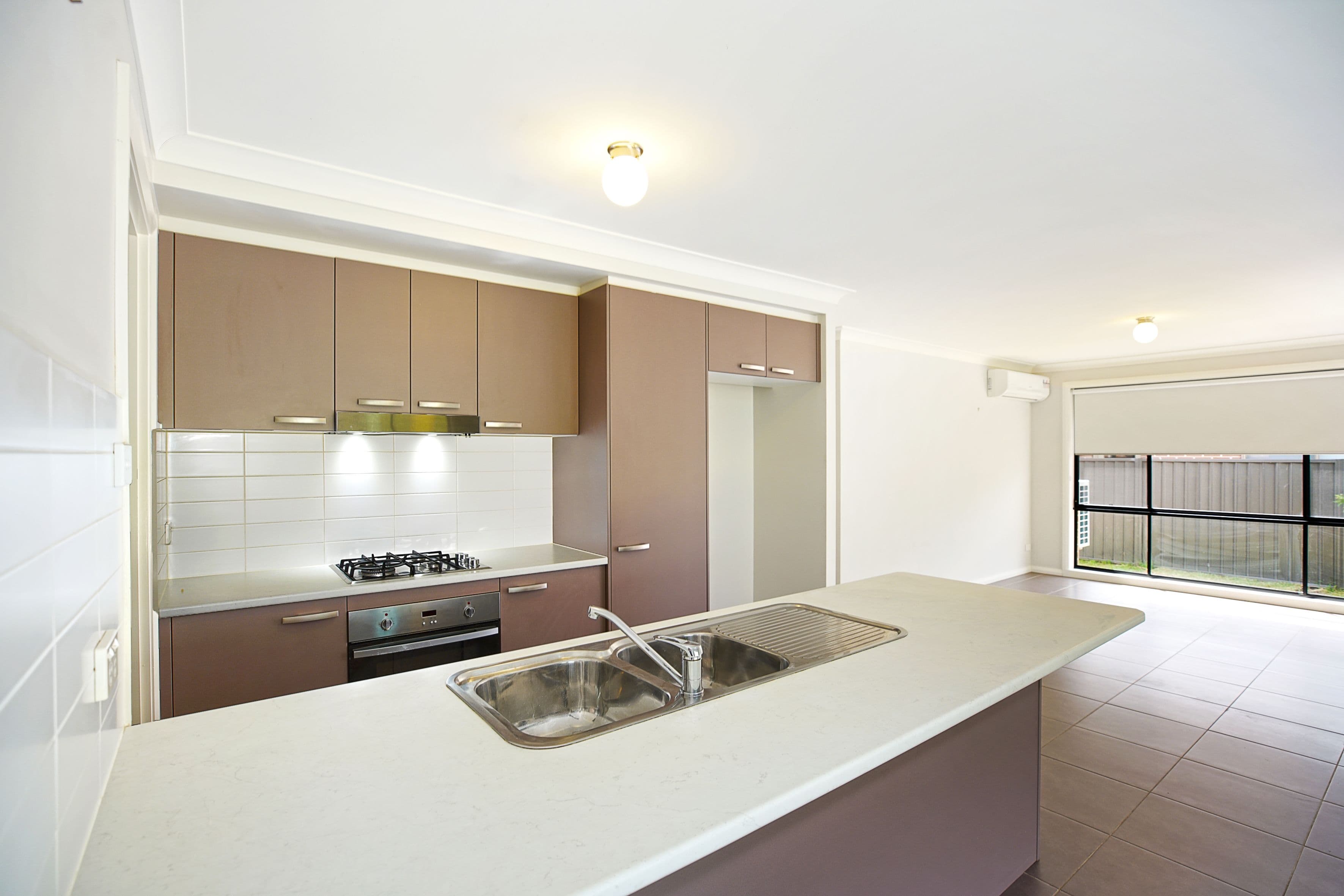 39 Glenmore Ridge Drive, Glenmore Park - Thumbnail 5