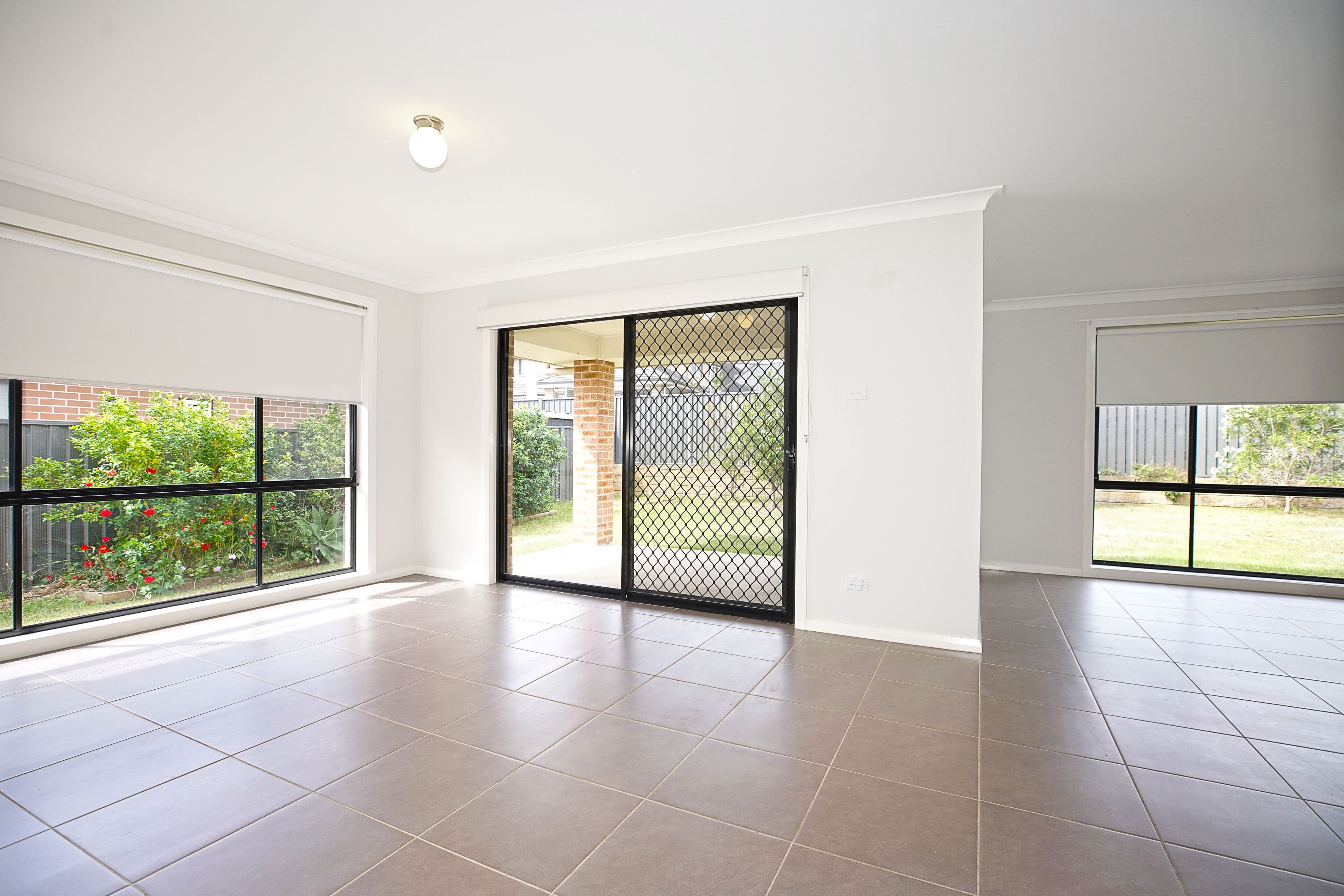 39 Glenmore Ridge Drive, Glenmore Park - Thumbnail 6
