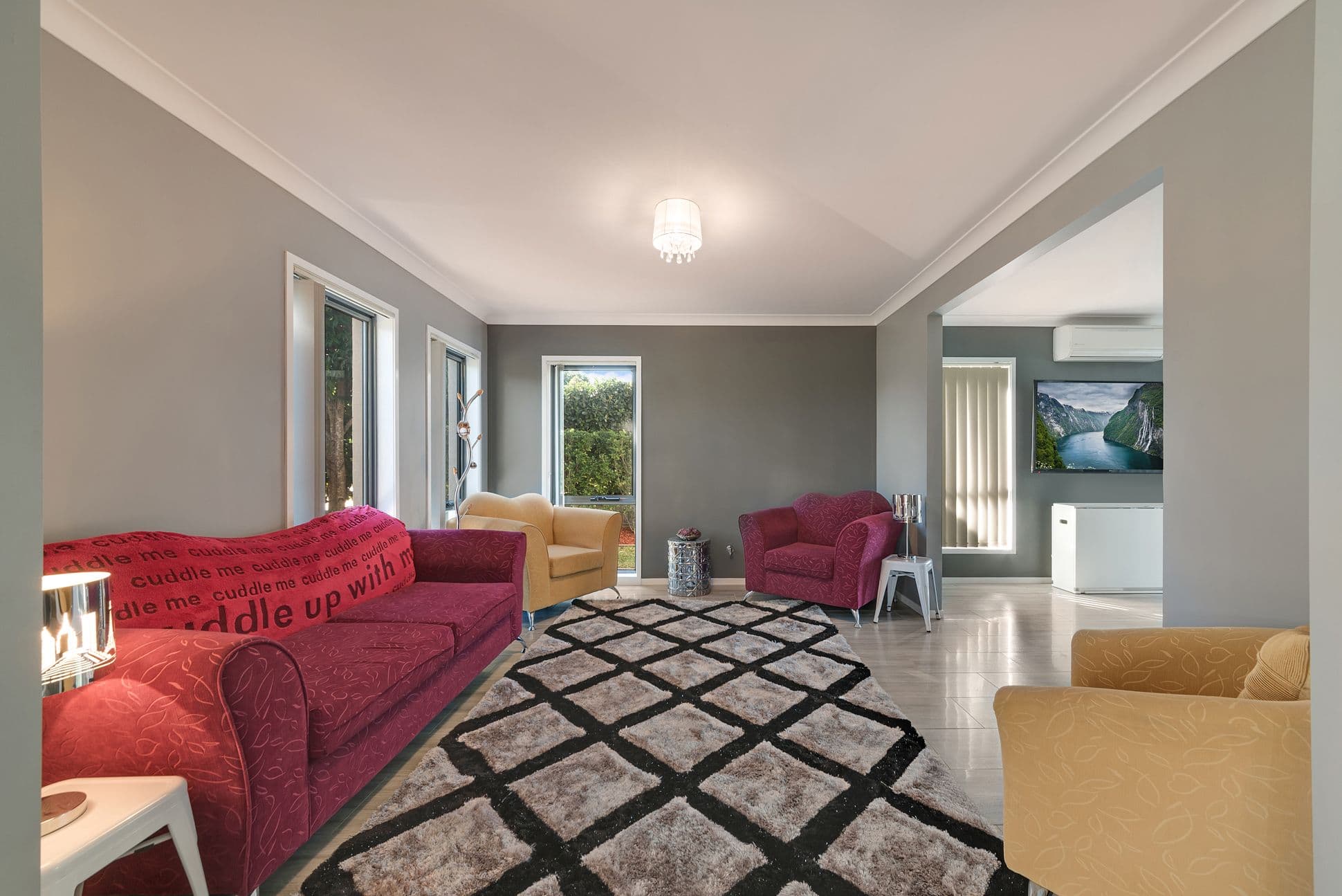52 Minorca Circuit, Spring Farm - Thumbnail 2
