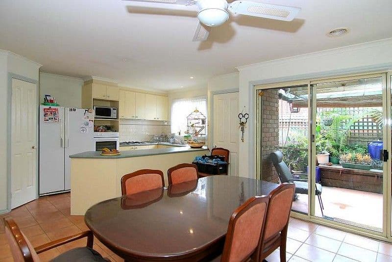 48 Townview Avenue, Wantirna South VIC 3152, Wantirna South - Thumbnail 3