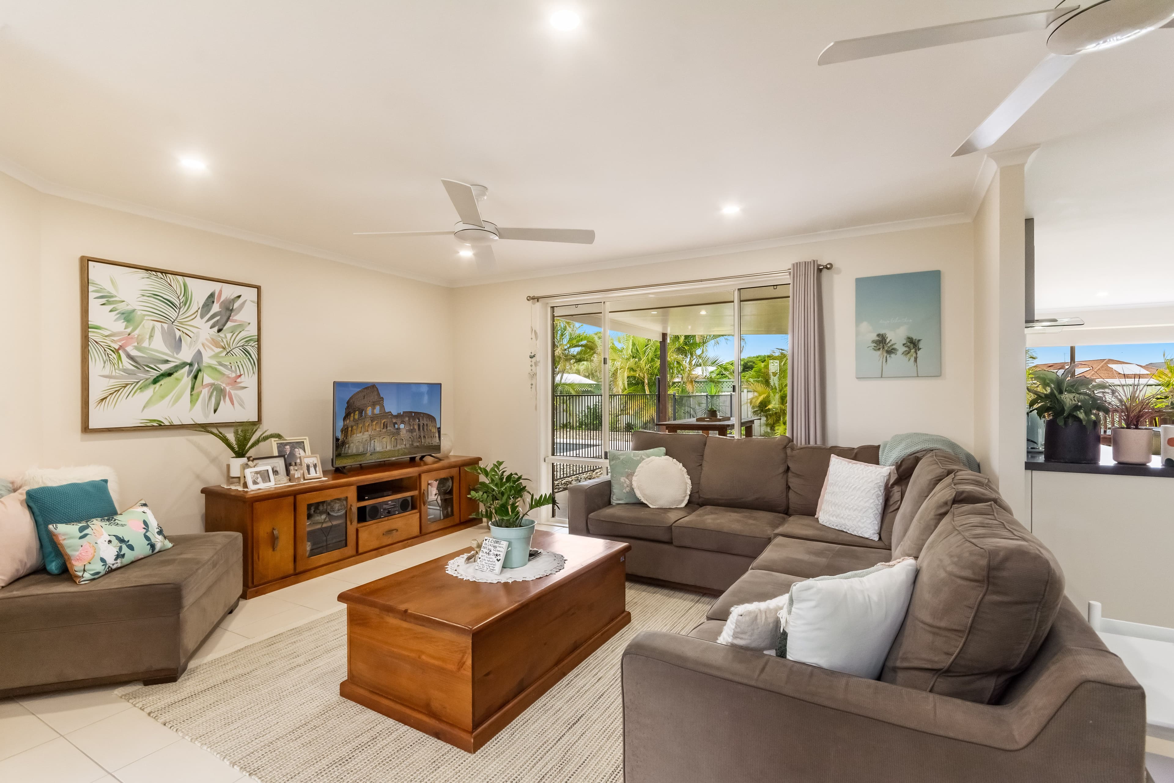 13 Parkview Crescent, Yamba NSW 2464, Yamba - Thumbnail 2