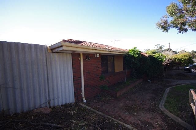 7 Bilby Road, GIRRAWHEEN WA 6064, Girrawheen - Thumbnail 2