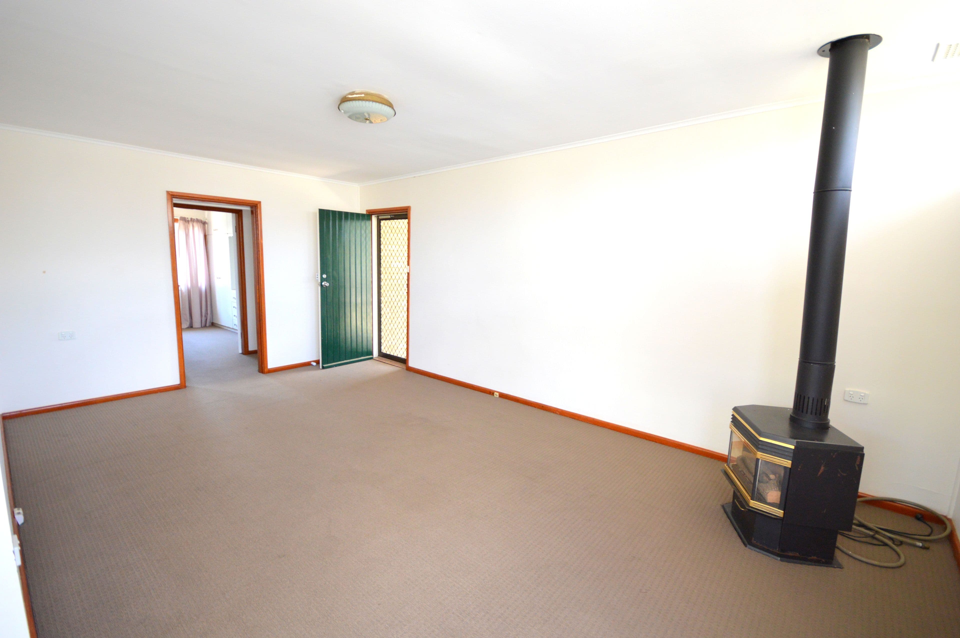 28 Victor Street, Cowra - Thumbnail 2