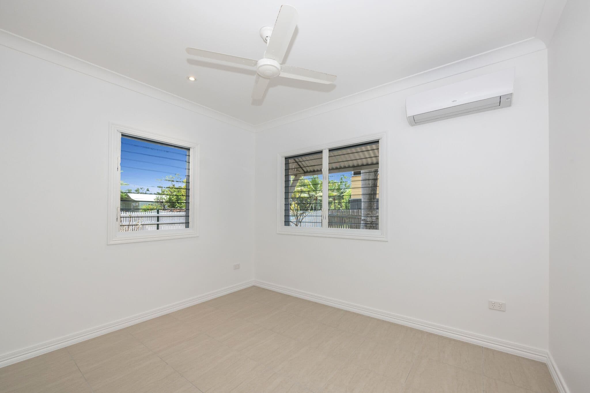 61 Carmody Street, Hermit Park QLD 4812, Hermit Park - Thumbnail 5