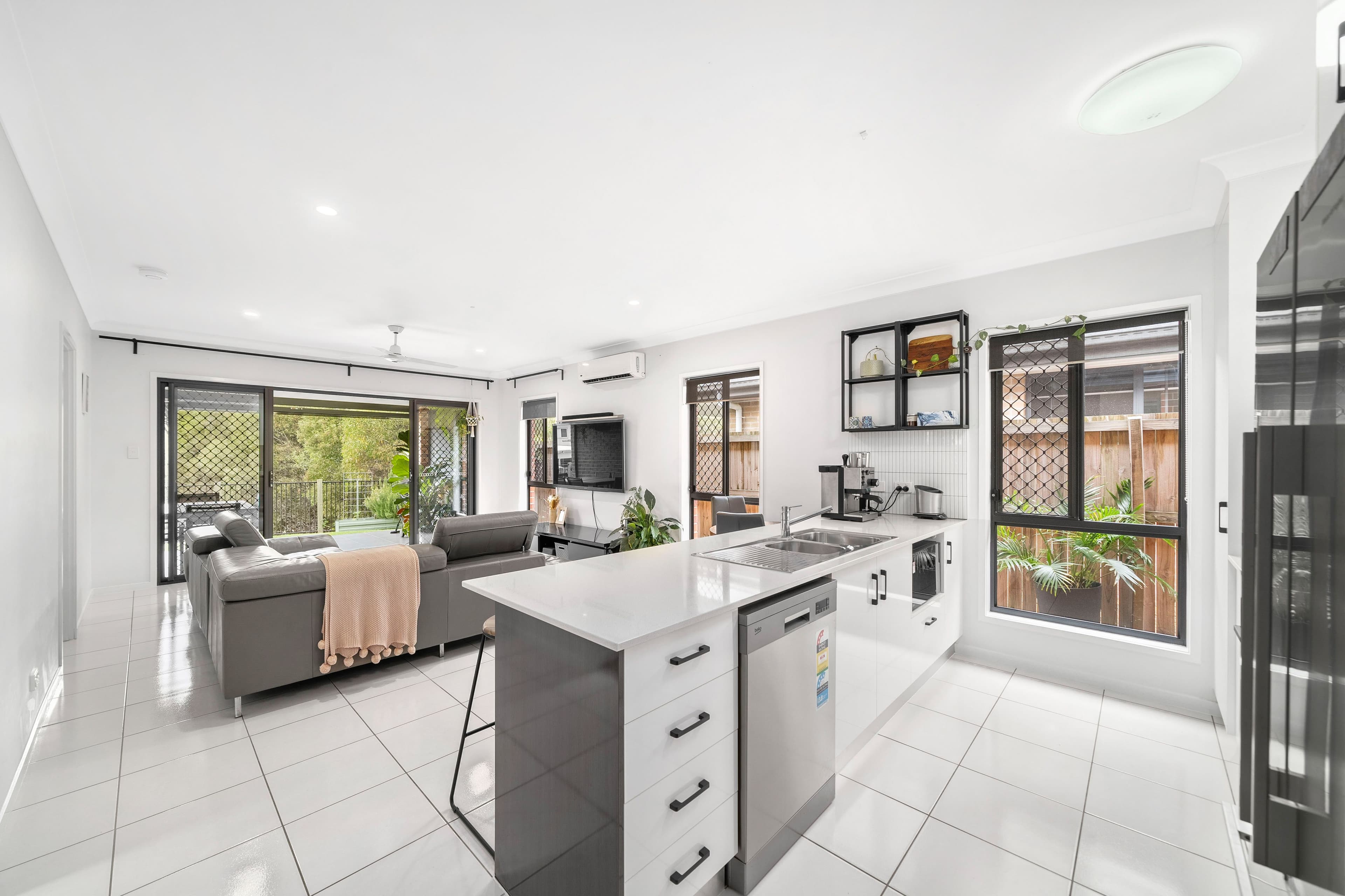 85 Tarong Avenue, North Lakes QLD 4509, North Lakes - Thumbnail 2