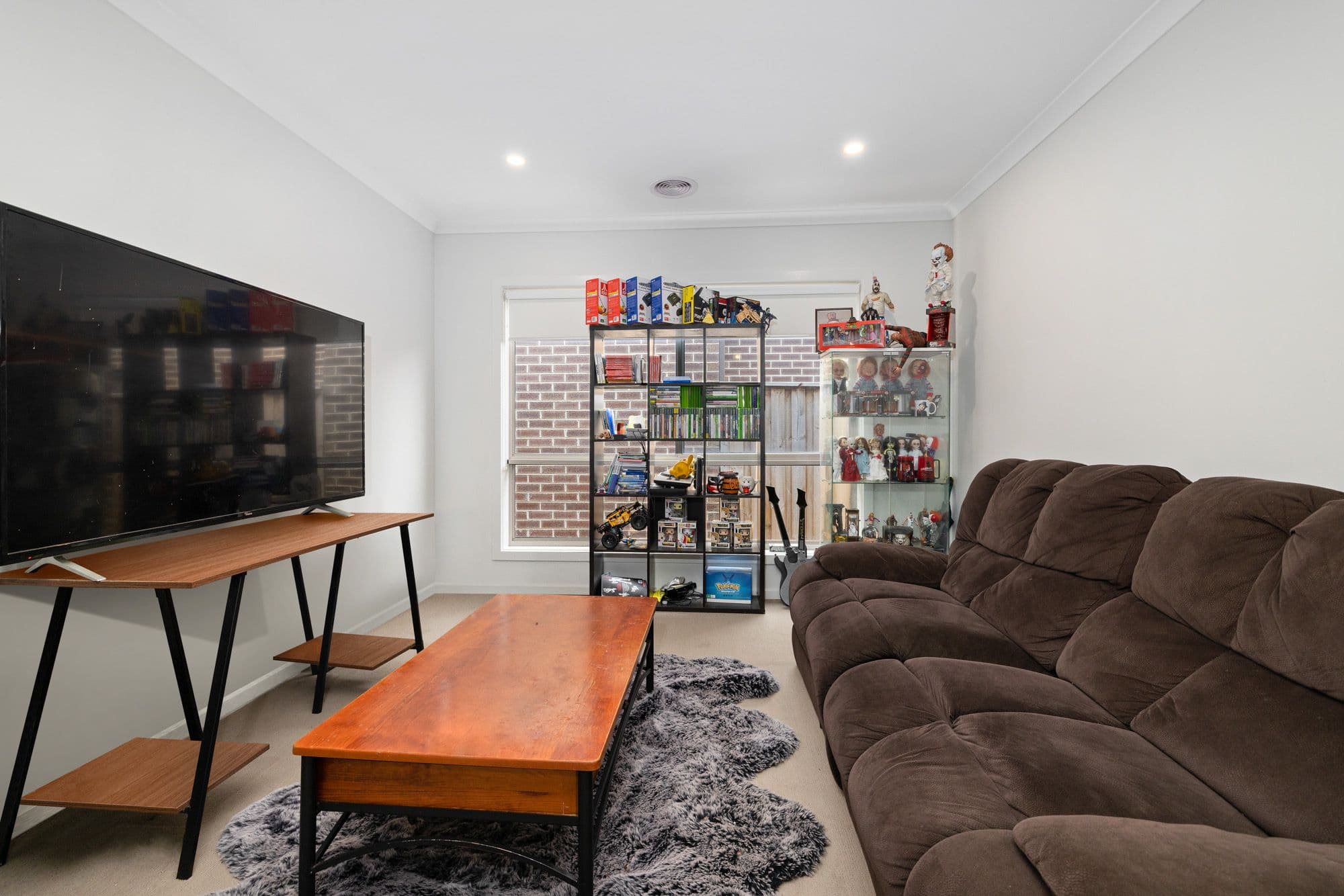 11 Taworri Crescent, Werribee VIC 3030, Werribee - Thumbnail 2